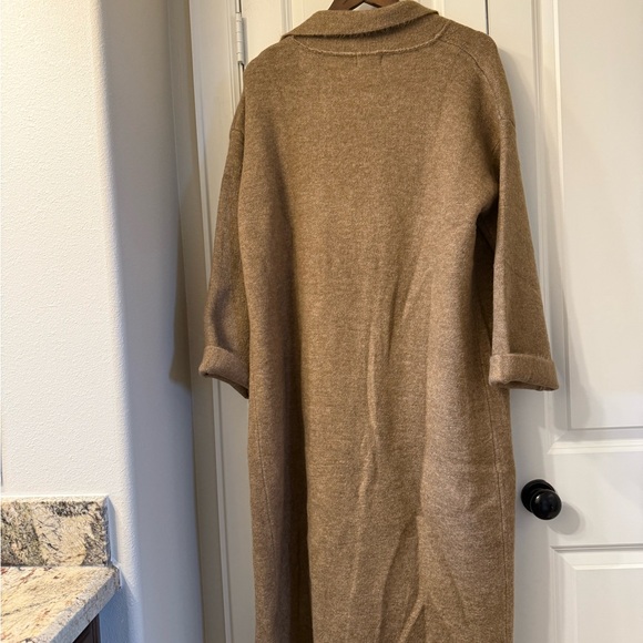 Pink Lilly brown sweater coat . Size small . Never worn. - Picture 4 of 4